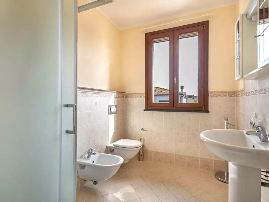 Immagine 21 di Casa bifamiliare in vendita  a San Giuliano Terme