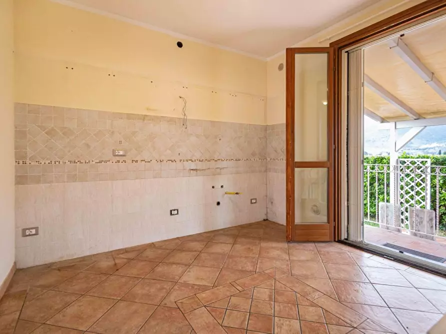 Immagine 4 di Casa bifamiliare in vendita  a San Giuliano Terme
