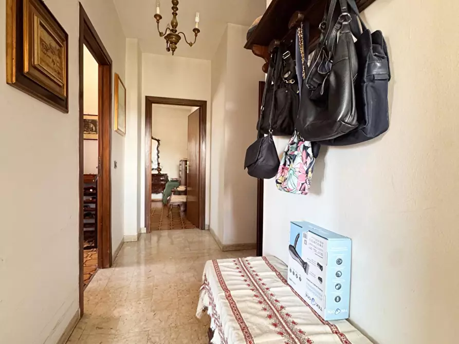 Immagine 11 di Appartamento in vendita  a Pisa