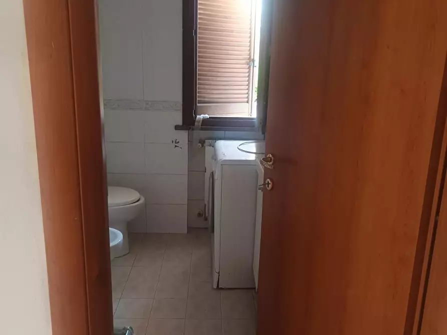 Immagine 11 di Appartamento in vendita  a Livorno