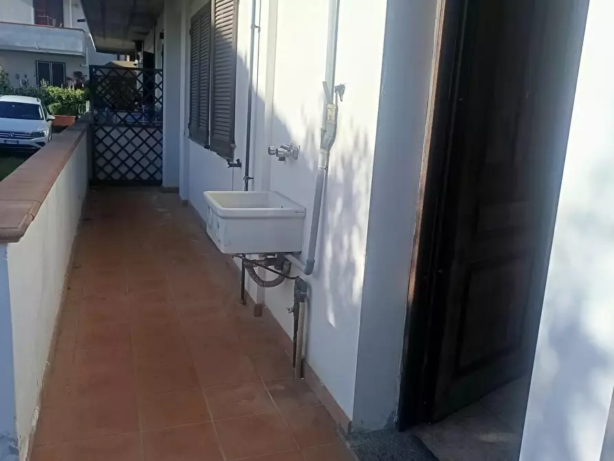 Immagine 2 di Appartamento in vendita  a Livorno