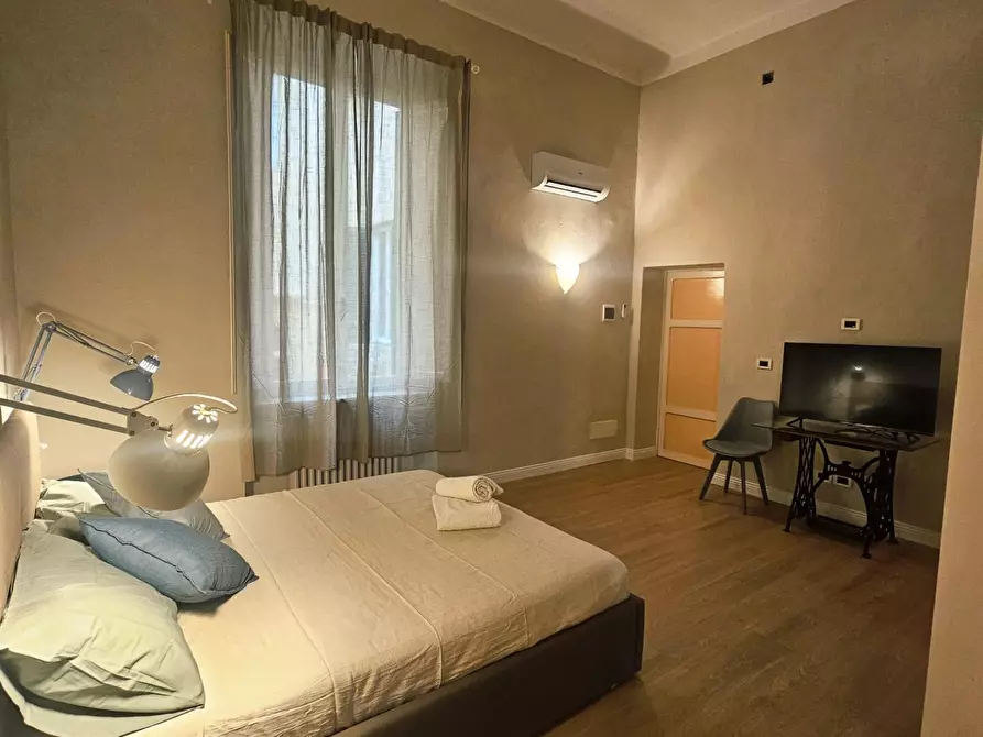 Immagine 11 di Appartamento in vendita  a Livorno