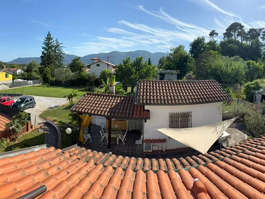 Immagine 31 di Casa trifamiliare in vendita  a Sarzana