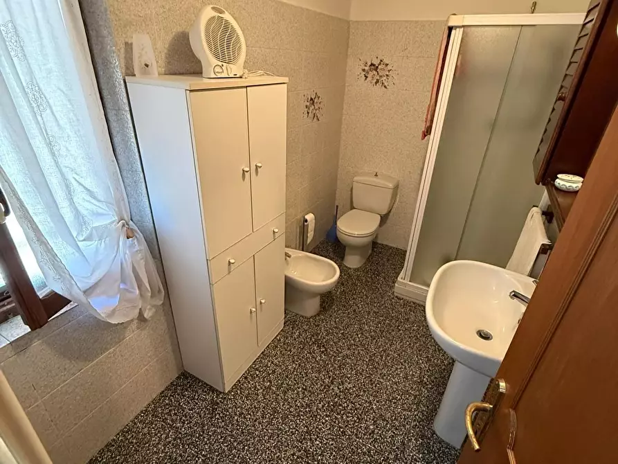 Immagine 22 di Casa trifamiliare in vendita  a Sarzana