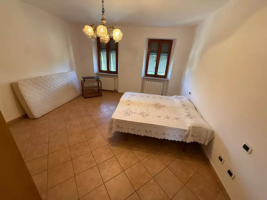 Immagine 17 di Casa trifamiliare in vendita  a Sarzana