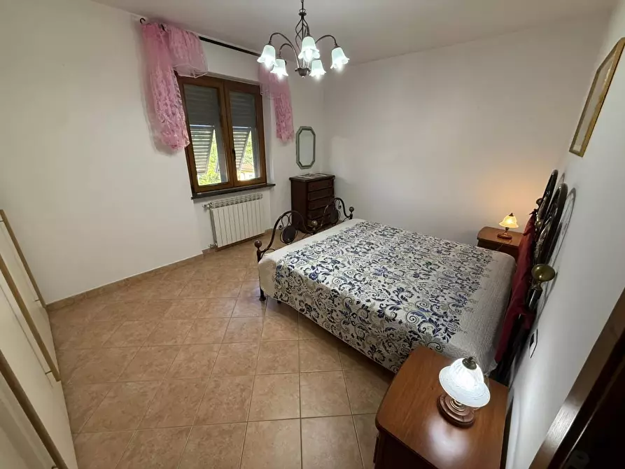 Immagine 19 di Casa trifamiliare in vendita  a Sarzana