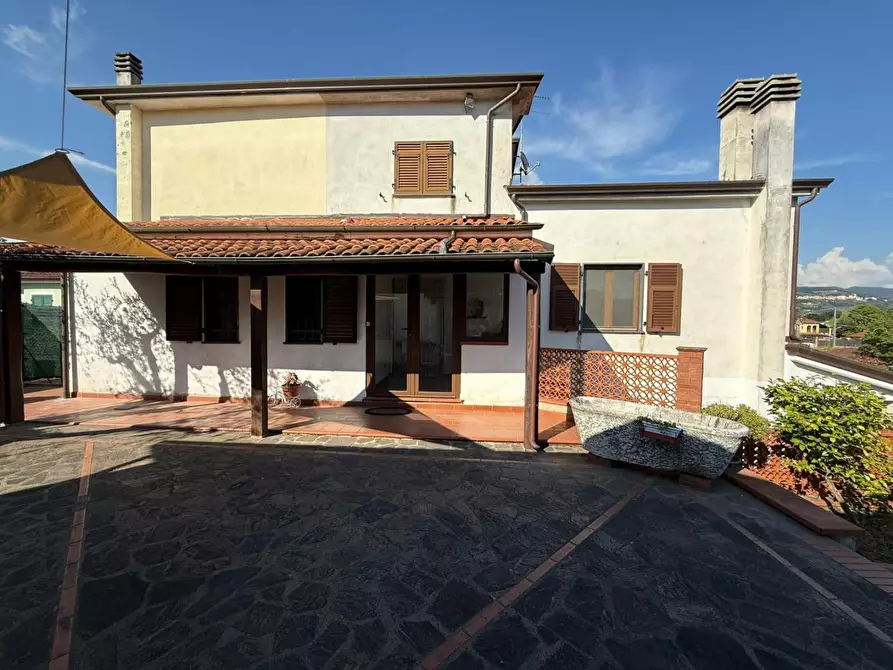 Immagine 29 di Casa trifamiliare in vendita  a Sarzana