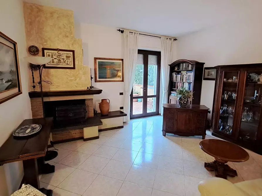 Immagine 12 di Porzione di casa in vendita  a Rosignano Marittimo