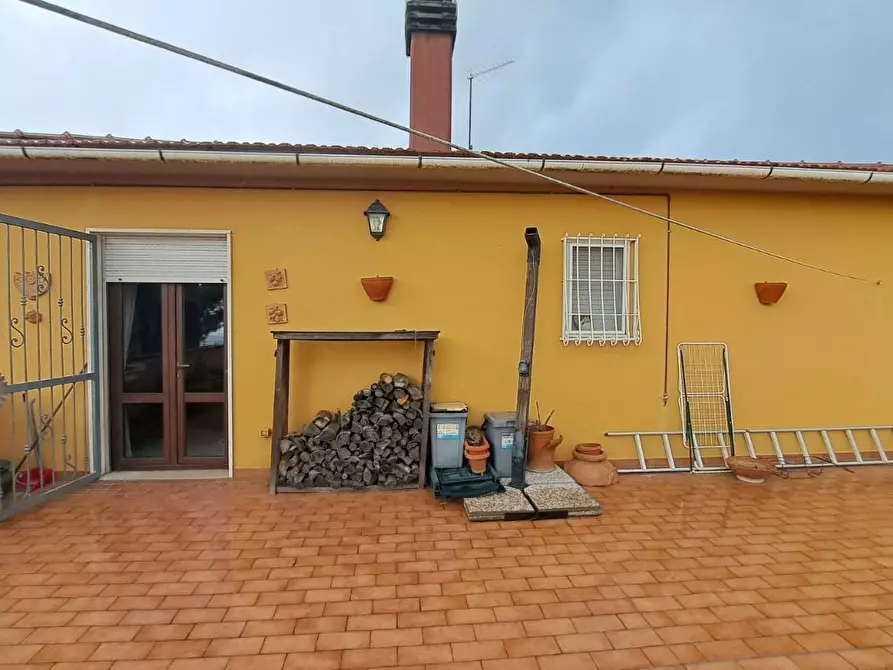 Immagine 2 di Porzione di casa in vendita  a Rosignano Marittimo
