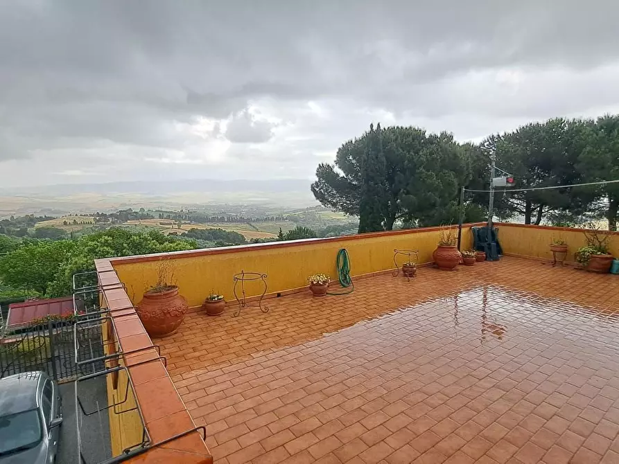 Immagine 3 di Porzione di casa in vendita  a Rosignano Marittimo