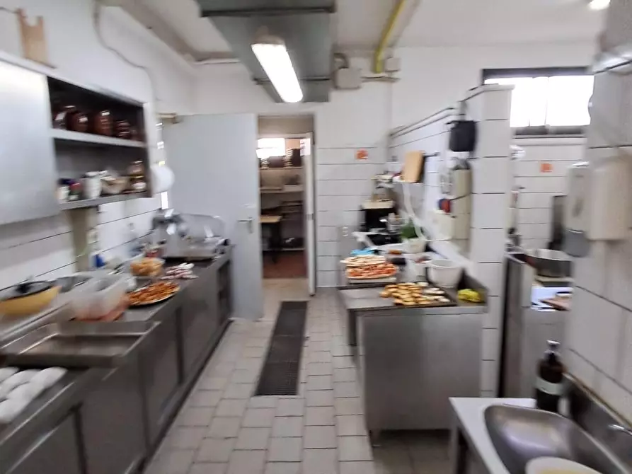 Immagine 48 di Bar / Ristorante in vendita  a Pisa