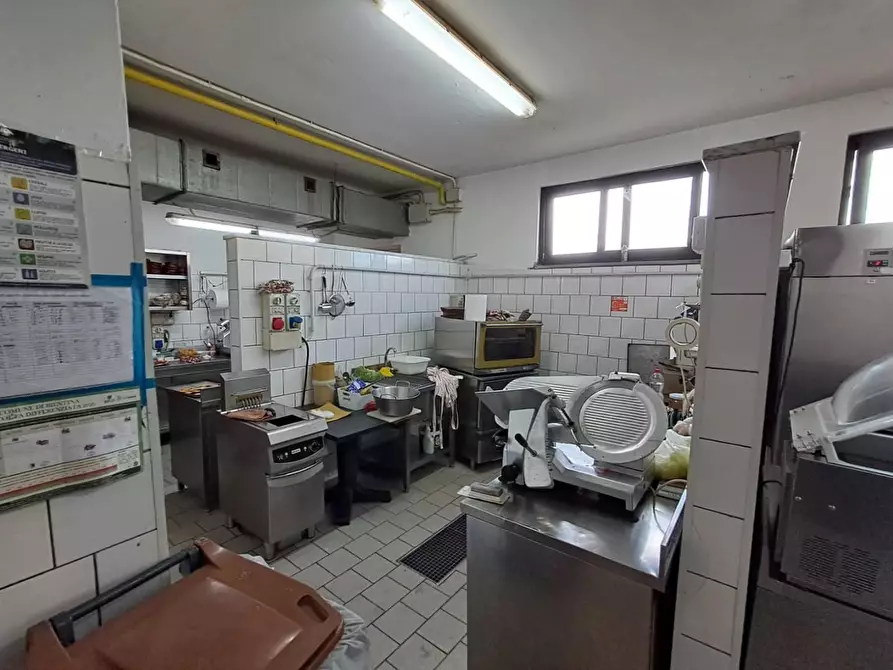 Immagine 46 di Bar / Ristorante in vendita  a Pisa