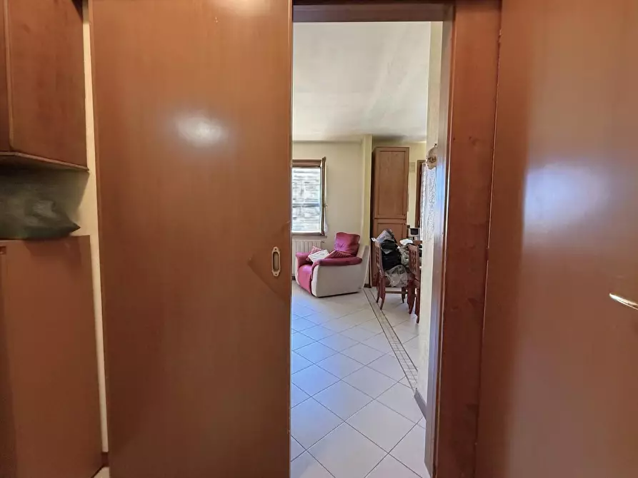 Immagine 11 di Appartamento in vendita  a Santa Maria A Monte