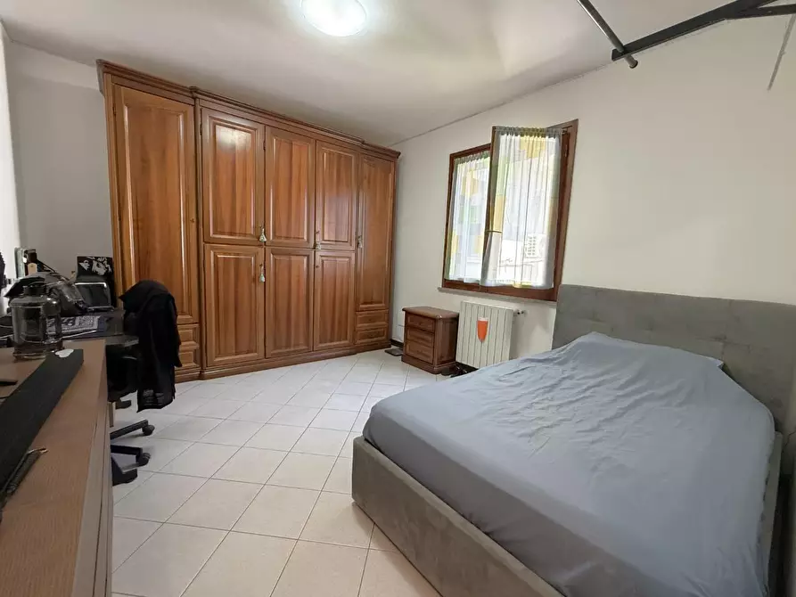 Immagine 16 di Appartamento in vendita  a Santa Maria A Monte
