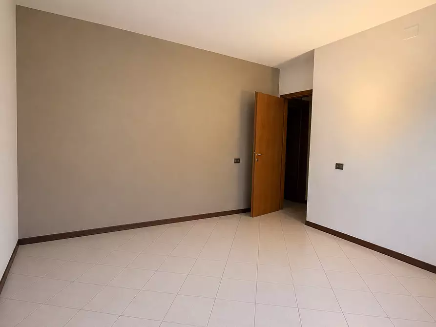 Immagine 15 di Appartamento in vendita  a Santa Maria A Monte