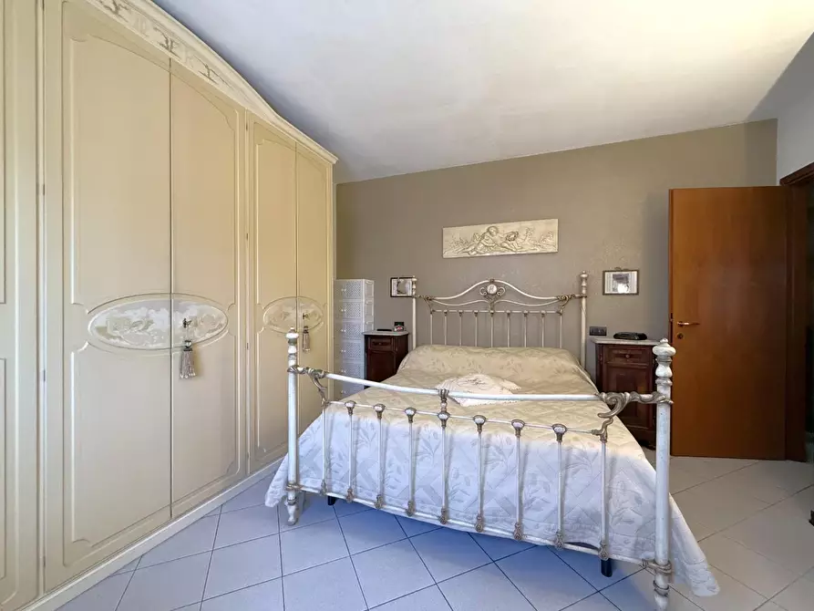 Immagine 13 di Appartamento in vendita  a Santa Maria A Monte