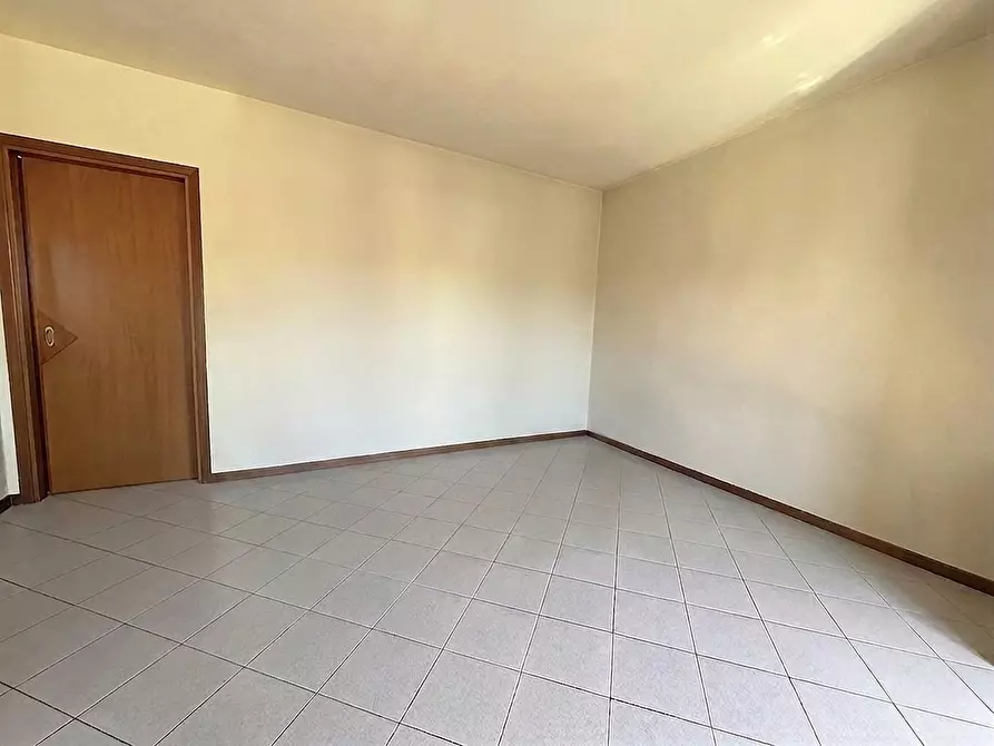 Immagine 2 di Appartamento in vendita  a Santa Maria A Monte