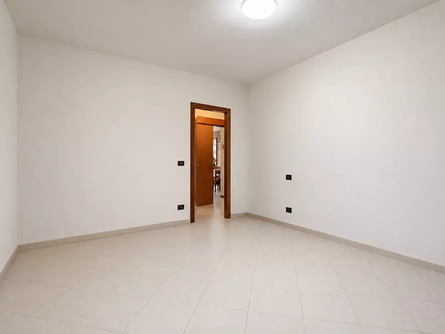 Immagine 22 di Appartamento in vendita  a Santa Maria A Monte