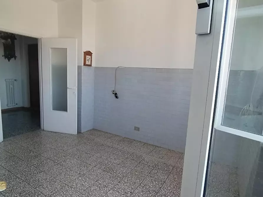 Immagine 8 di Appartamento in vendita  a Livorno