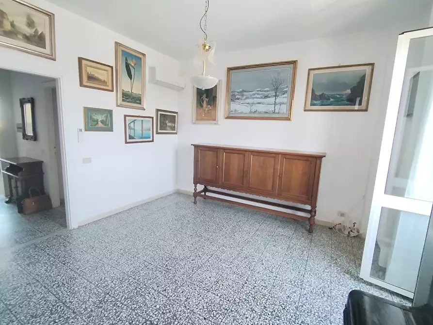 Immagine 1 di Appartamento in vendita  a Livorno
