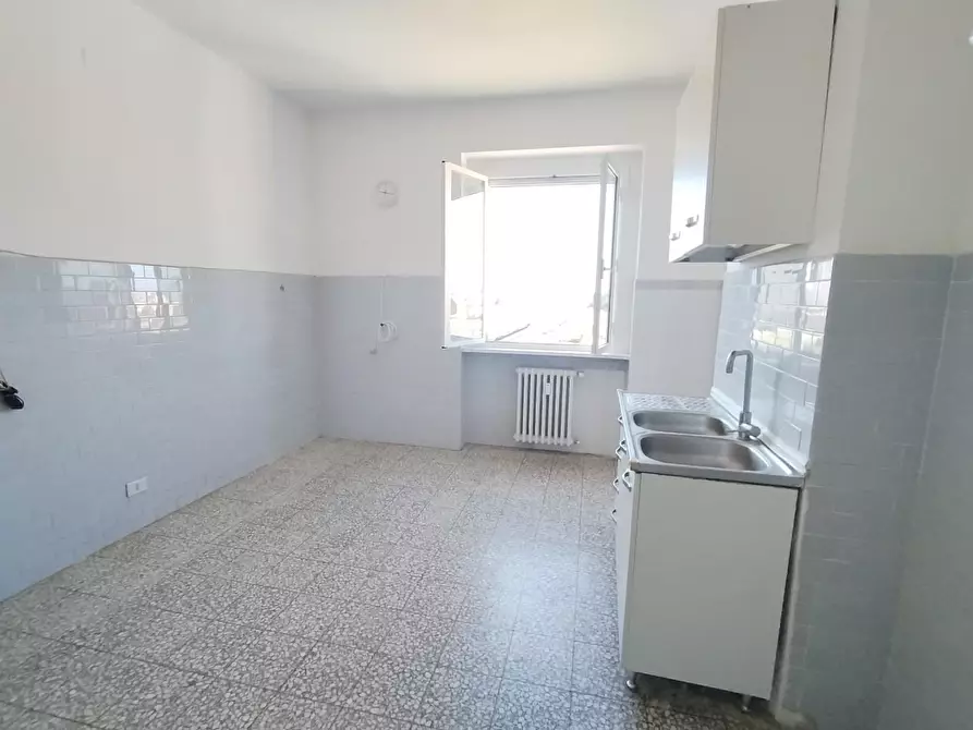 Immagine 10 di Appartamento in vendita  a Livorno