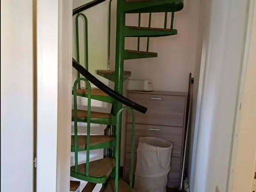 Immagine 13 di Villetta a schiera in vendita  a Massa