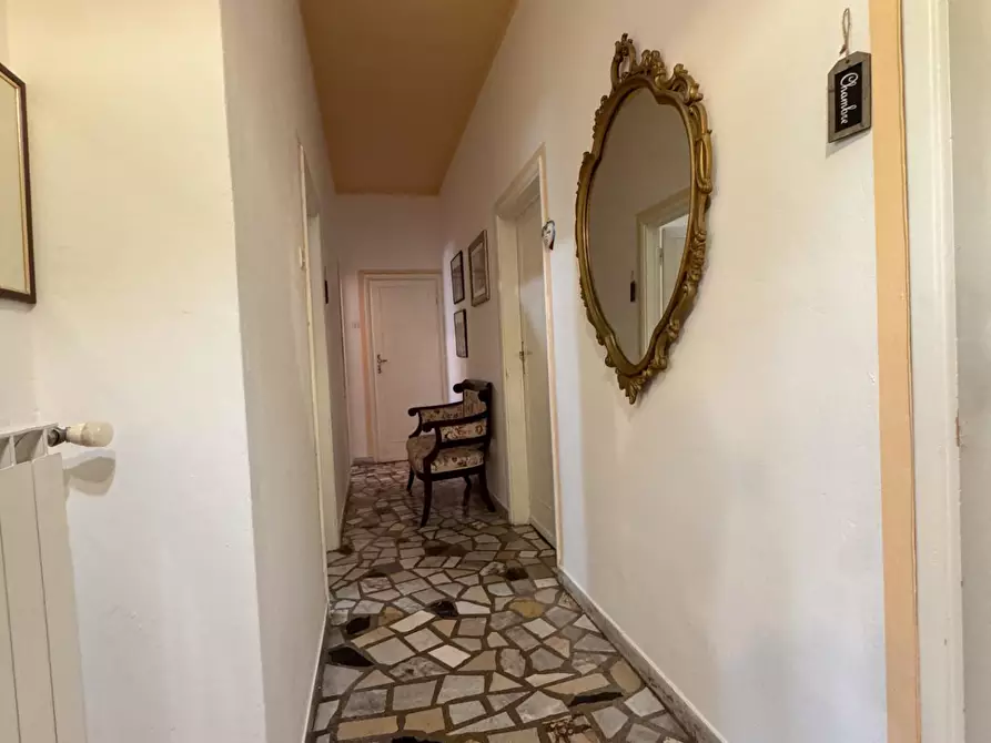 Immagine 10 di Appartamento in vendita  a Pisa