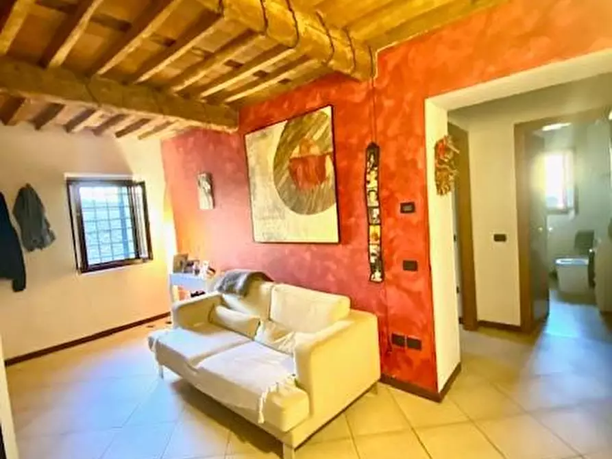 Immagine 12 di Appartamento in vendita  a Pescia