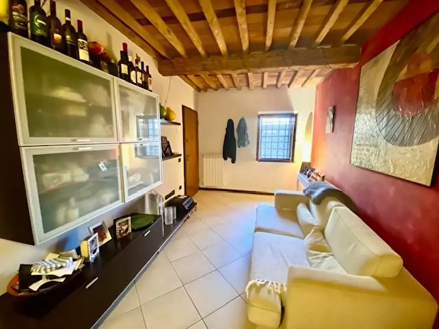Immagine 1 di Appartamento in vendita  a Pescia