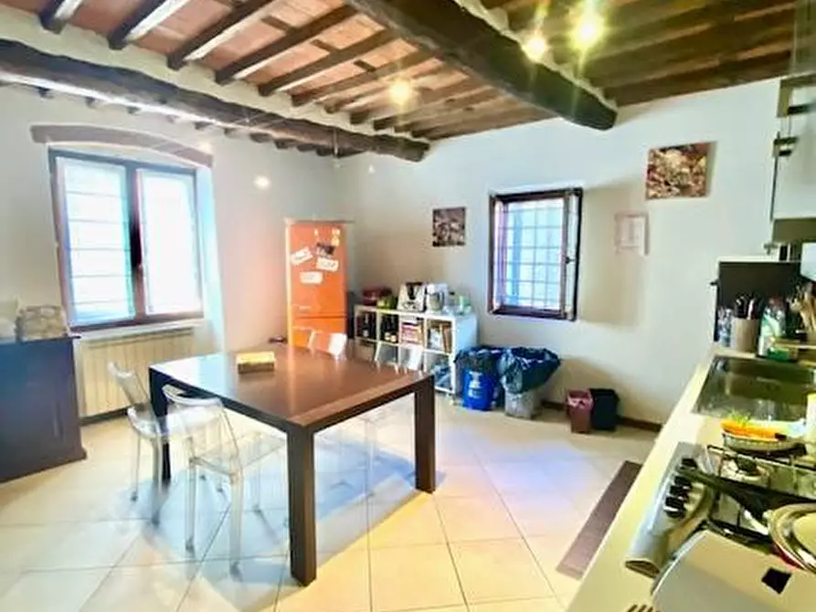 Immagine 11 di Appartamento in vendita  a Pescia
