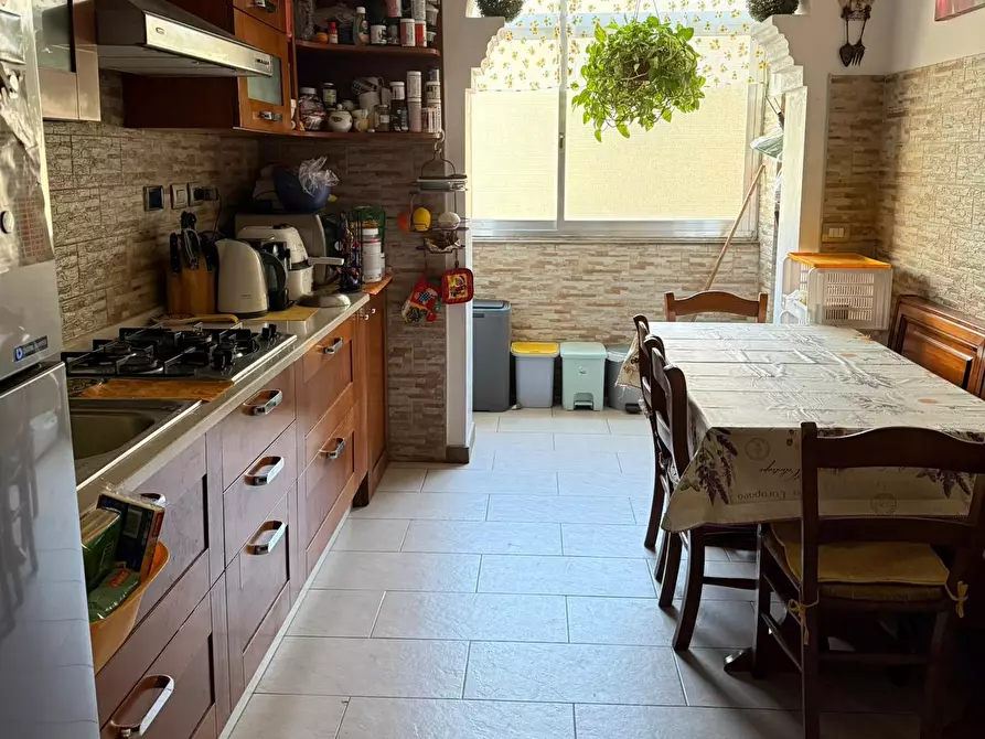 Immagine 1 di Appartamento in vendita  a Livorno