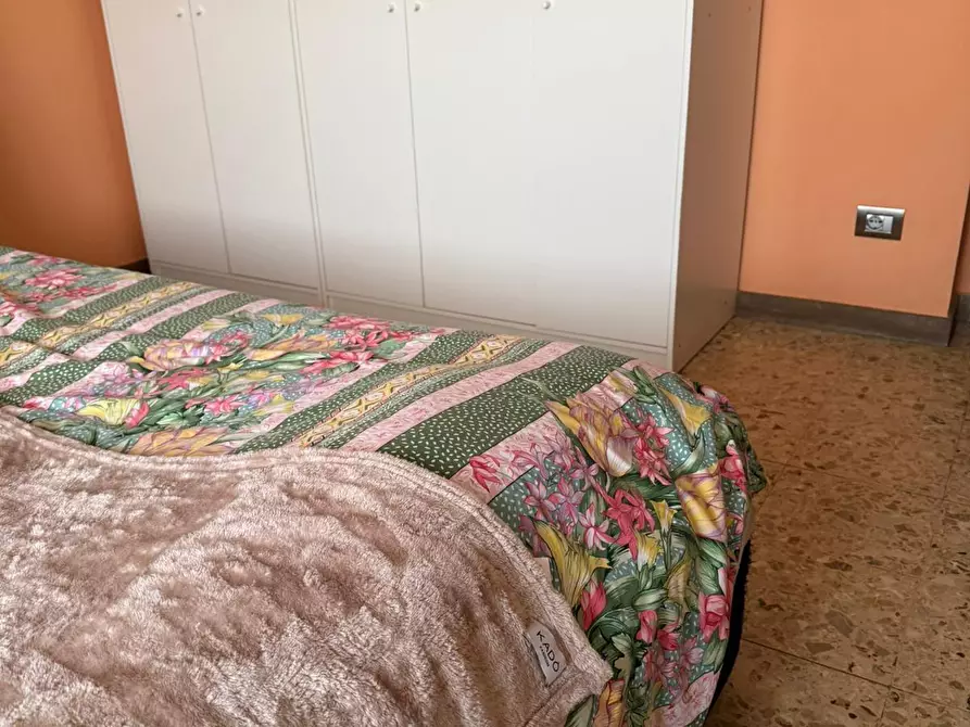 Immagine 13 di Appartamento in vendita  a Livorno