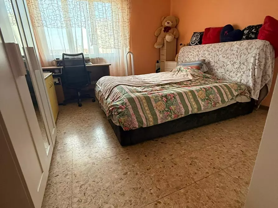 Immagine 11 di Appartamento in vendita  a Livorno