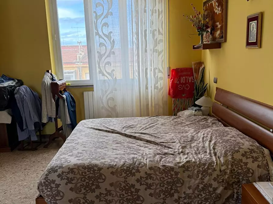 Immagine 15 di Appartamento in vendita  a Livorno