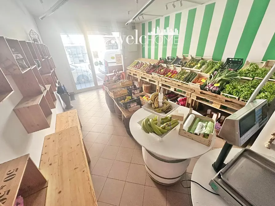 Immagine 2 di Attività commerciale in vendita  a Poggio A Caiano