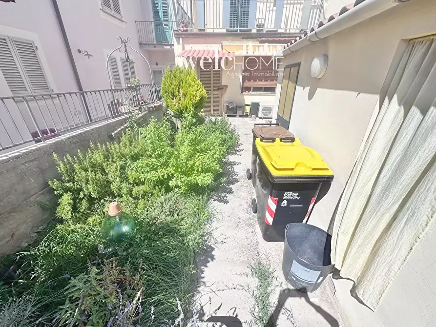Immagine 14 di Attività commerciale in vendita  a Poggio A Caiano