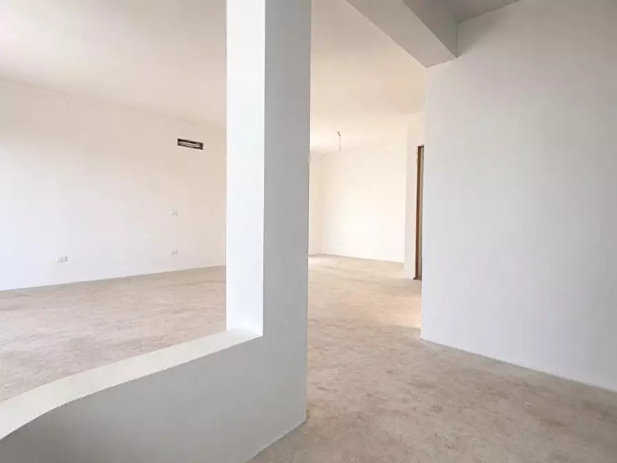 Immagine 12 di Mansarda in vendita  a Pontedera