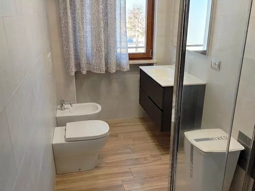 Immagine 11 di Appartamento in vendita  a Rosignano Marittimo