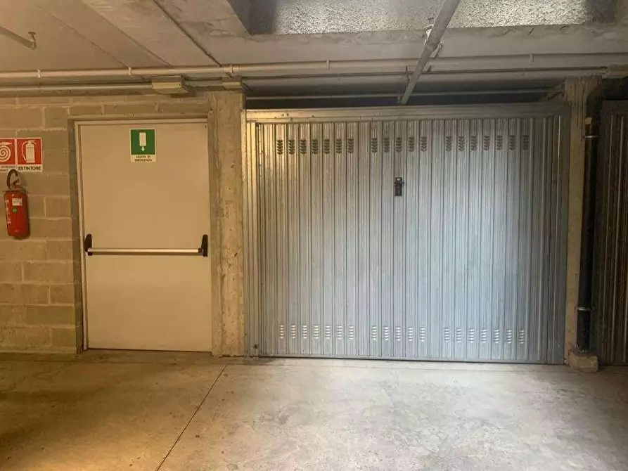 Immagine 10 di Appartamento in vendita  a Seregno