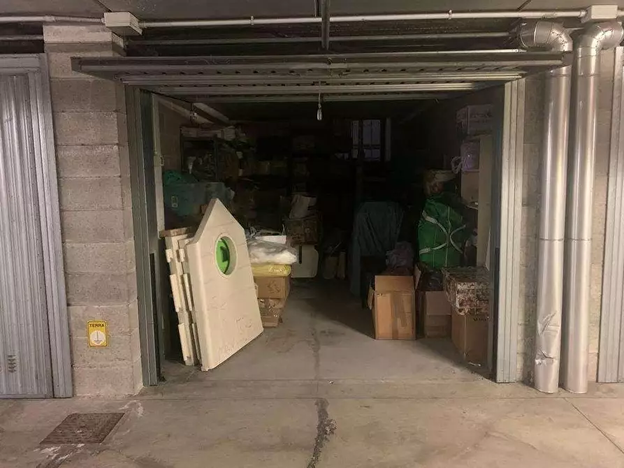 Immagine 11 di Appartamento in vendita  a Seregno