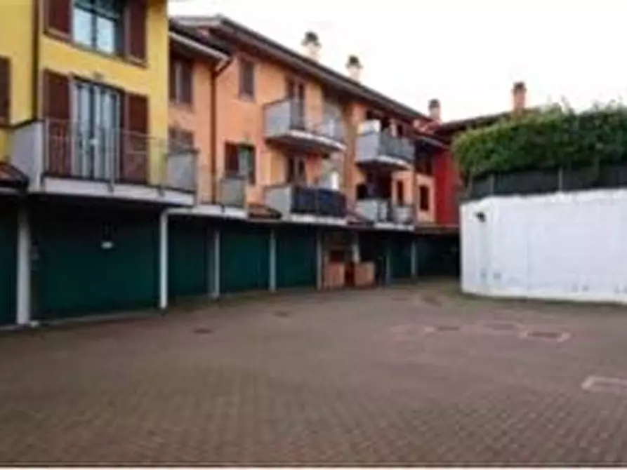 Immagine 3 di Appartamento in vendita  a Roncello