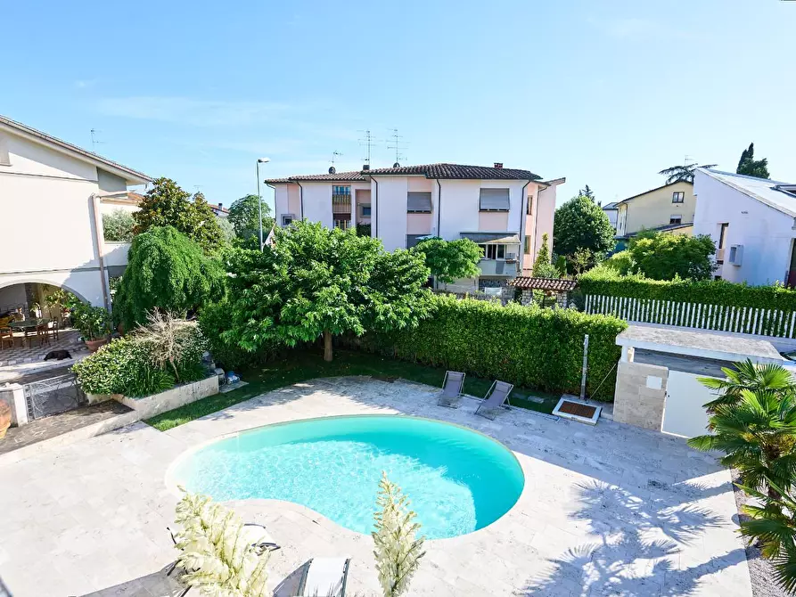 Immagine 30 di Villa in vendita  a Fucecchio