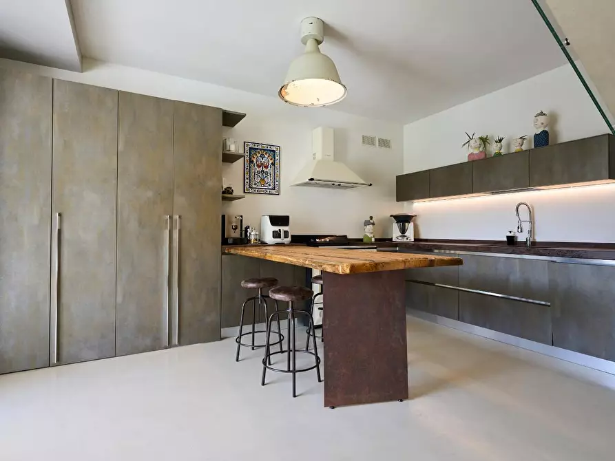 Immagine 12 di Villa in vendita  a Fucecchio
