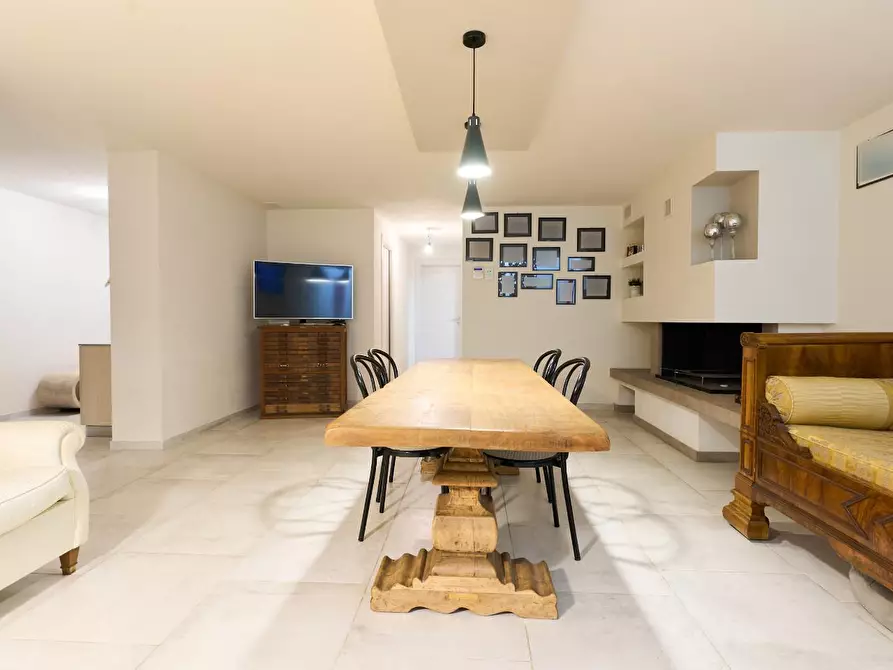 Immagine 33 di Villa in vendita  a Fucecchio