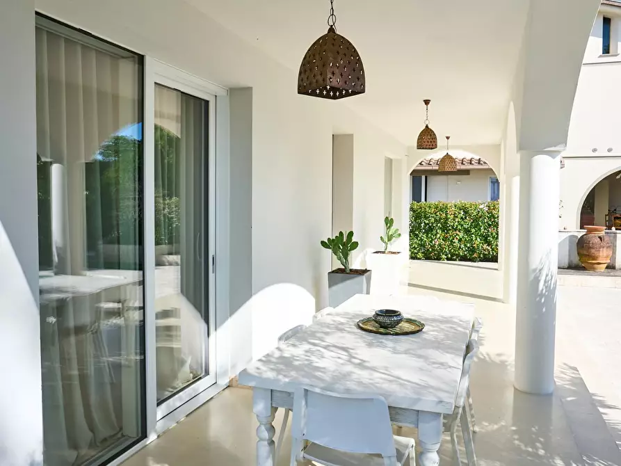 Immagine 6 di Villa in vendita  a Fucecchio