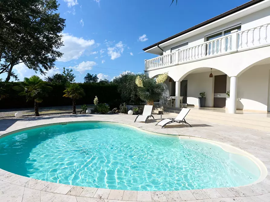 Immagine 5 di Villa in vendita  a Fucecchio