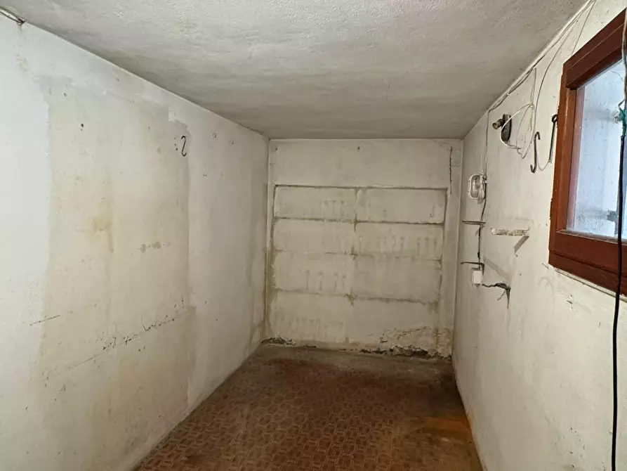 Immagine 49 di Casa indipendente in vendita  a Calcinaia