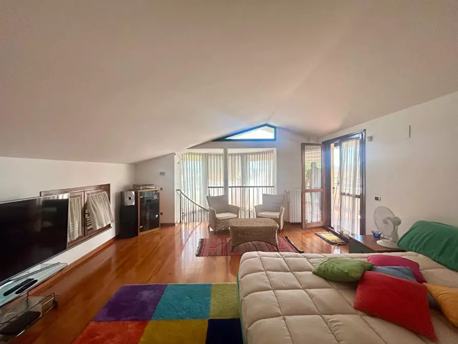 Immagine 31 di Villa in vendita  a Cerreto Guidi