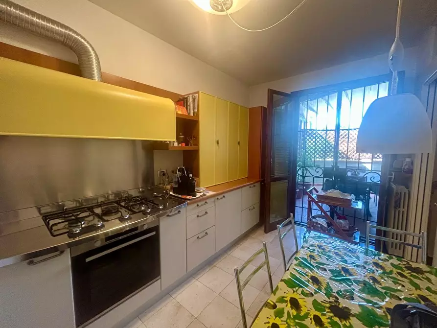 Immagine 14 di Villa in vendita  a Cerreto Guidi