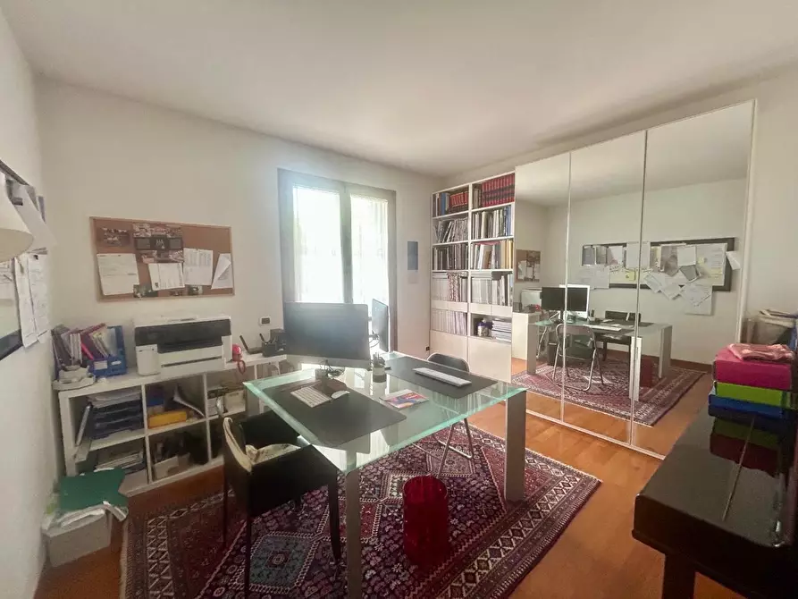 Immagine 18 di Villa in vendita  a Cerreto Guidi